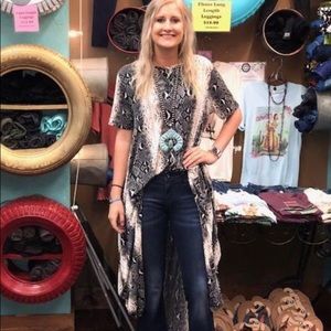 NWT L&B High-Love Snakeskin Top